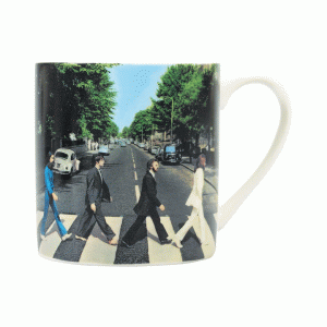 Класическа чаша в кутия – Бийтълс (Abbey Road)